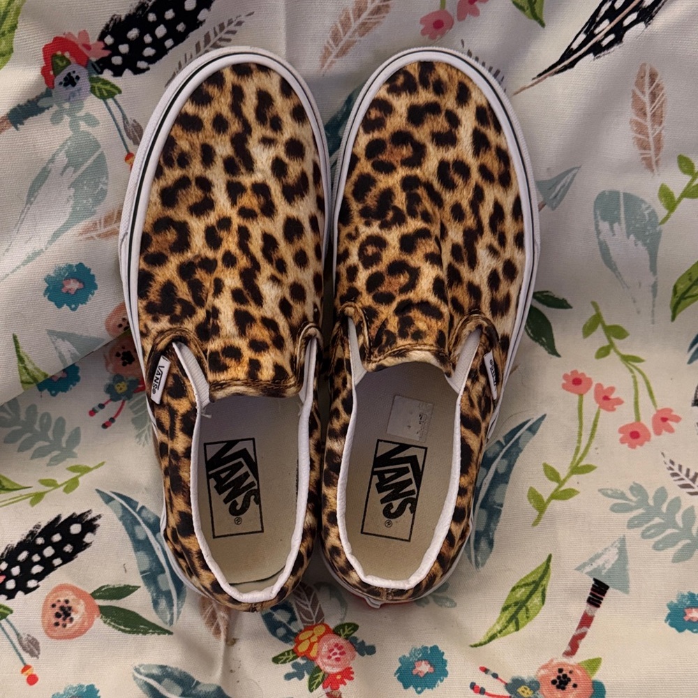 Vans Wild Leopard Slip-On Sneakers